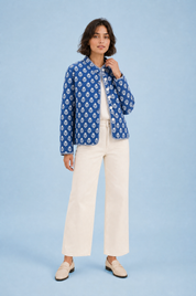 Veste matelassée imprimée col montant | Variante Bleu marine | Lounelle Paris