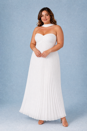 Robe longue plissée dos nu | Porté sur une silhouette plus ronde | Lounelle Paris