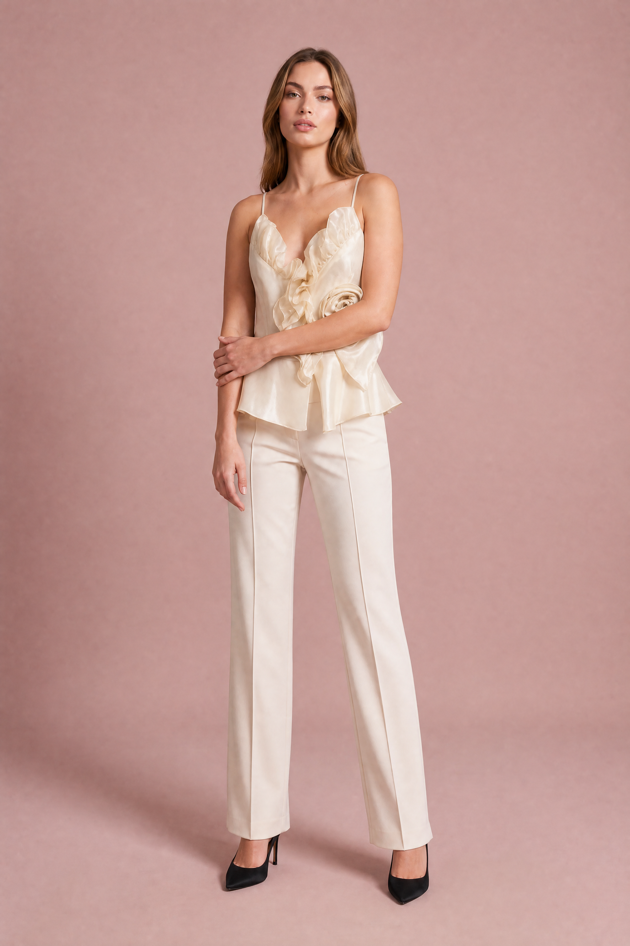 Top à bretelles à volants et fleur | Variante Beige | Lounelle Paris