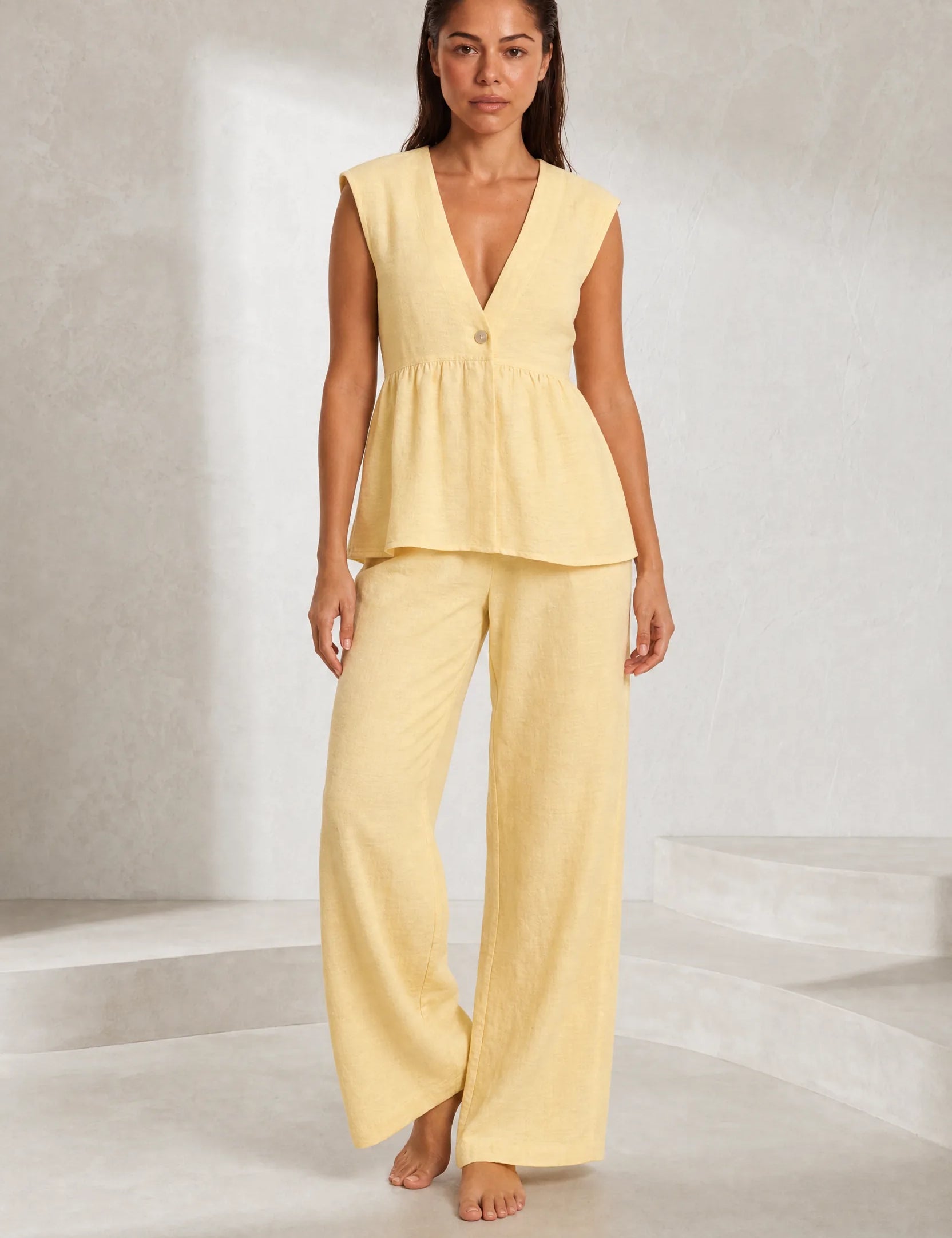 Ensemble pantalon jaune col V | Lounelle Paris