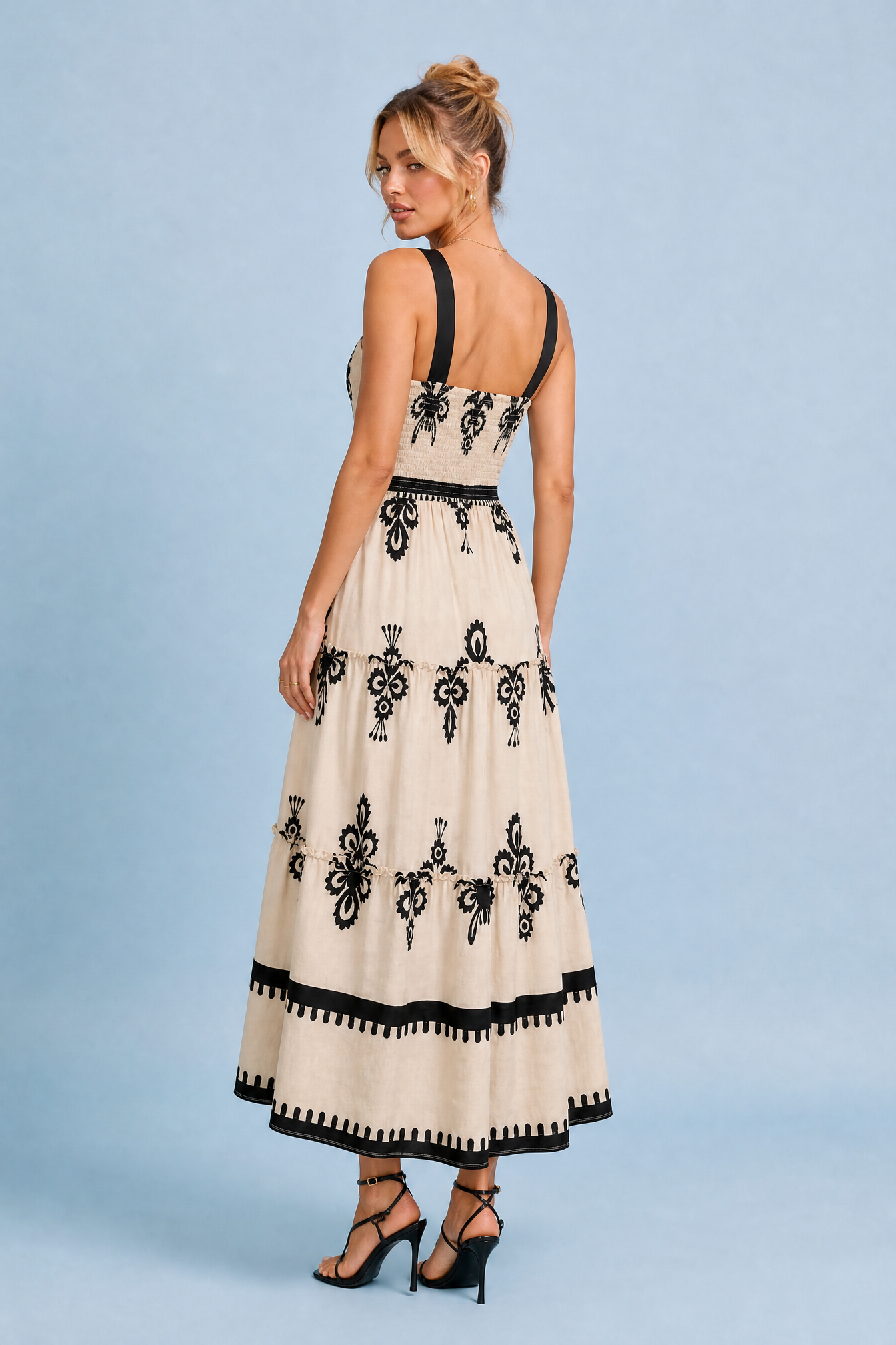 Robe longue abricot imprimée smockée | Vue de dos | Lounelle Paris