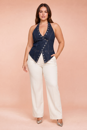 Top denim col halter dos nu | Porté sur une silhouette plus ronde | Lounelle Paris