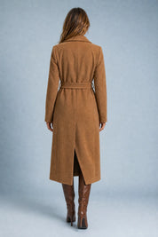 Manteau long marron foncé ceinturé | Vue de dos | Lounelle Paris