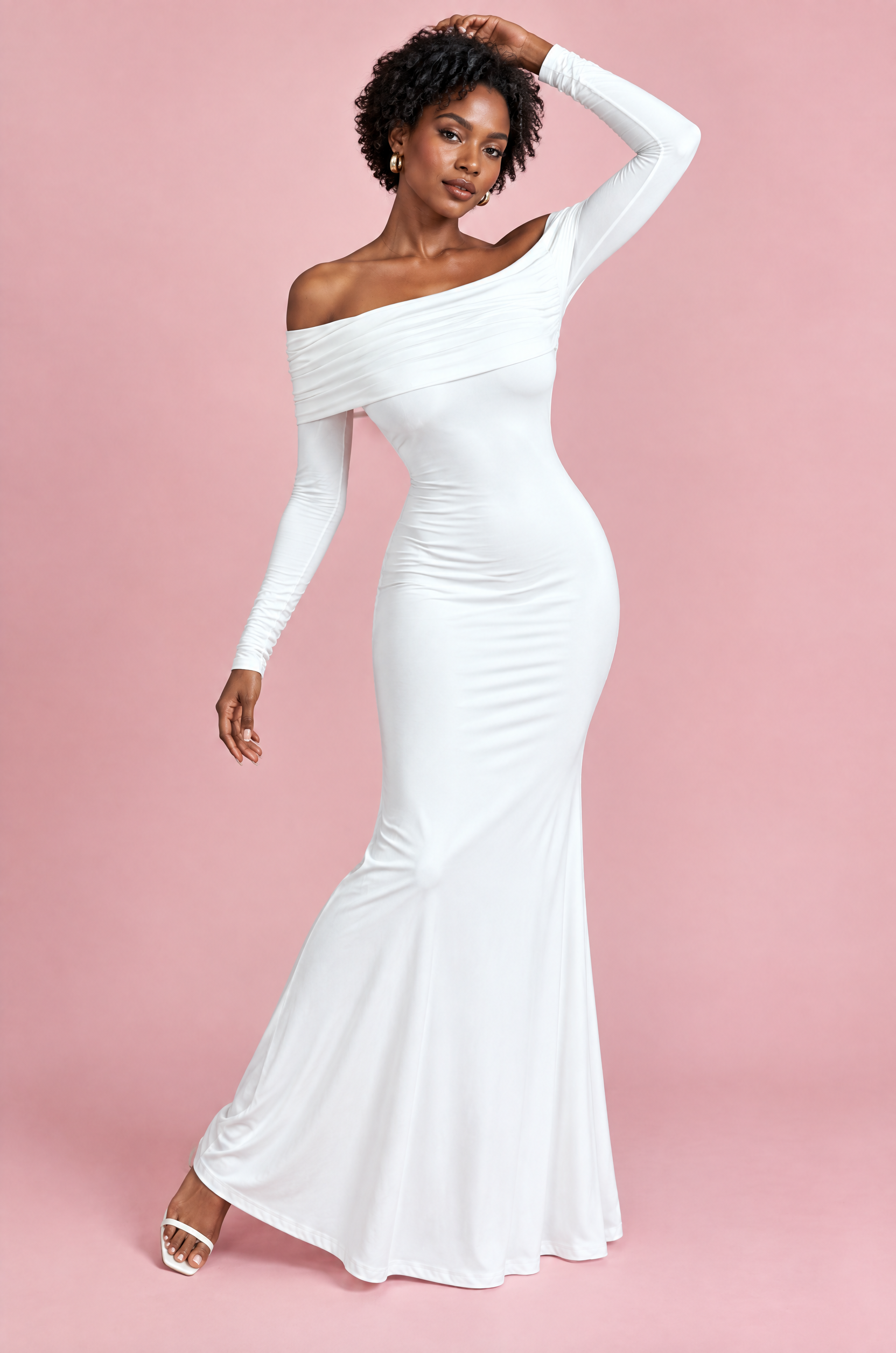 Robe longue blanche asymétrique à fronces et drapé | Vue en mouvement | Lounelle Paris
