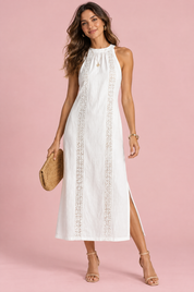 Robe midi blanche plissée sans manches à fente | Vue de face | Lounelle Paris