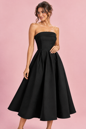 Robe midi patineuse bustier noire | Vue rapprochée | Lounelle Paris