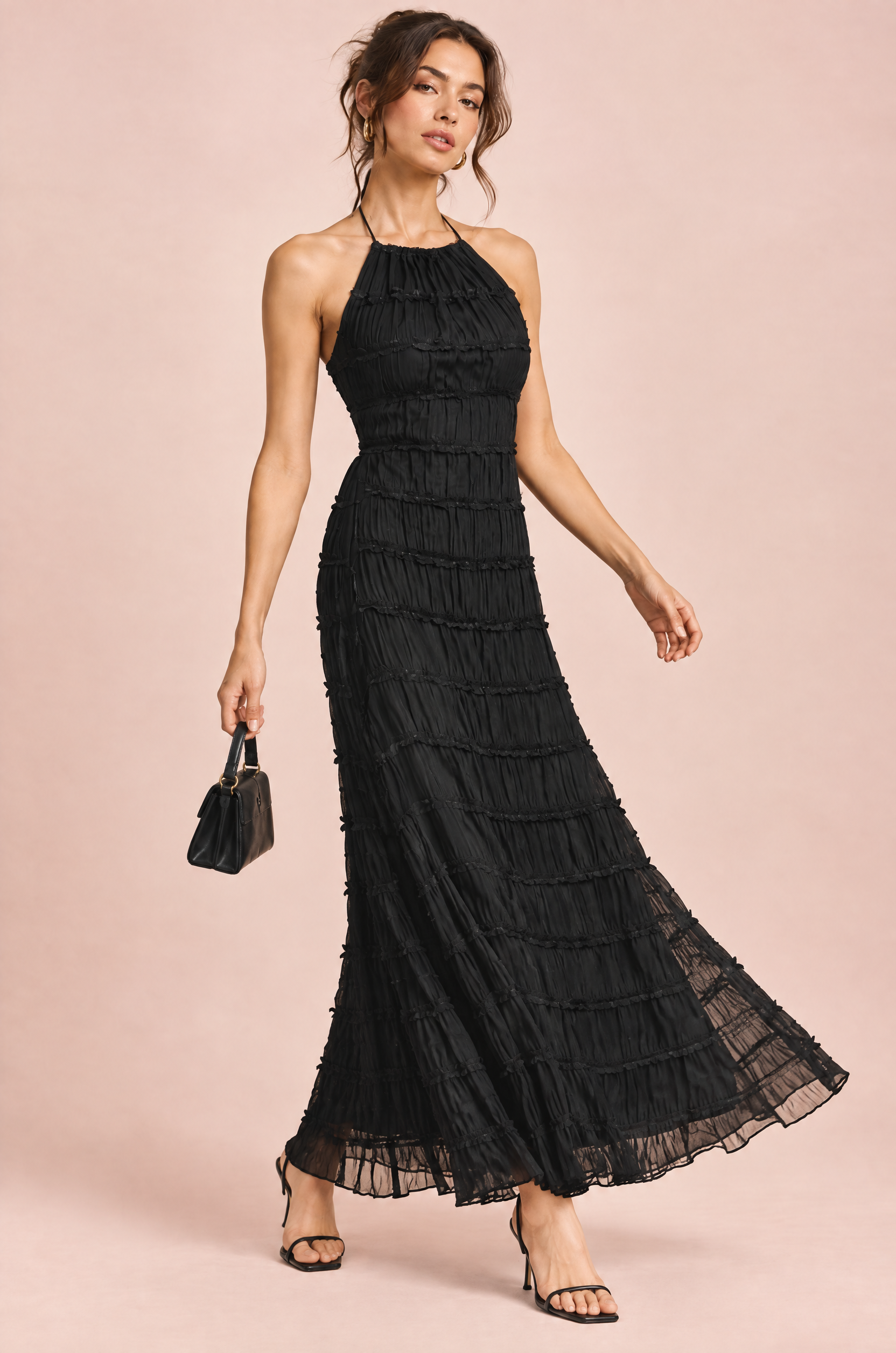 Robe longue plissée noire | Vue en mouvement | Lounelle Paris