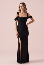 Robe longue noire drapée portefeuille à encolure carrée | Vue de face | Lounelle Paris