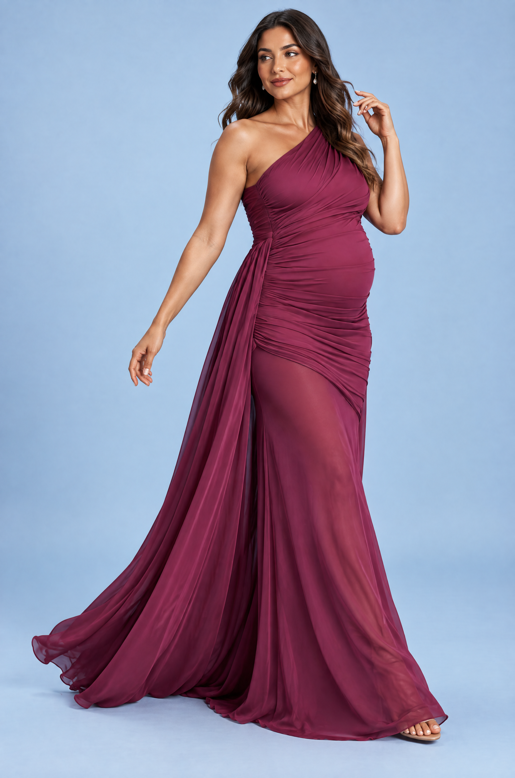 Robe longue de grossesse rouge poudré à encolure asymétrique, manche à nœud et ceinture | Vue en mouvement | Lounelle Paris