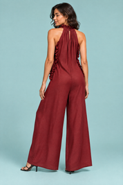 Robe longue rouge brique à volants et encolure américaine | Vue de dos | Lounelle Paris