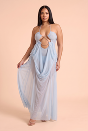 Robe longue bleu clair à encolure américaine, découpes et mesh transparent | Porté sur une autre silhouette | Lounelle Paris