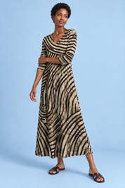 Robe beige fluide à col en V | Vue de dos | Lounelle Paris