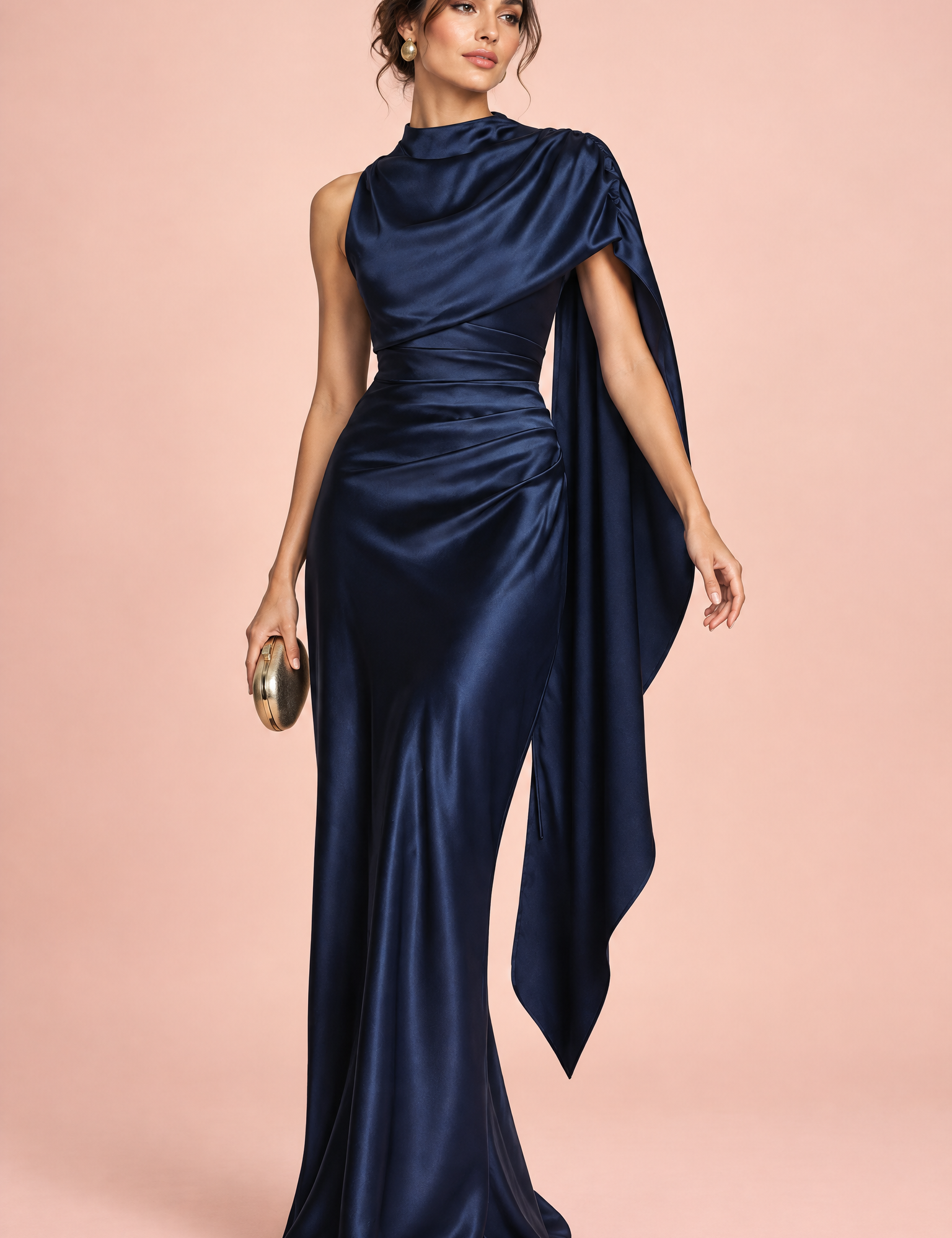 Robe longue en satin bleu foncé à col bénitier | Vue de face | Lounelle Paris