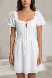 Robe blanche brodée dos ajouré | Lounelle Paris