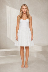 Robe blanche bustier dos lacé