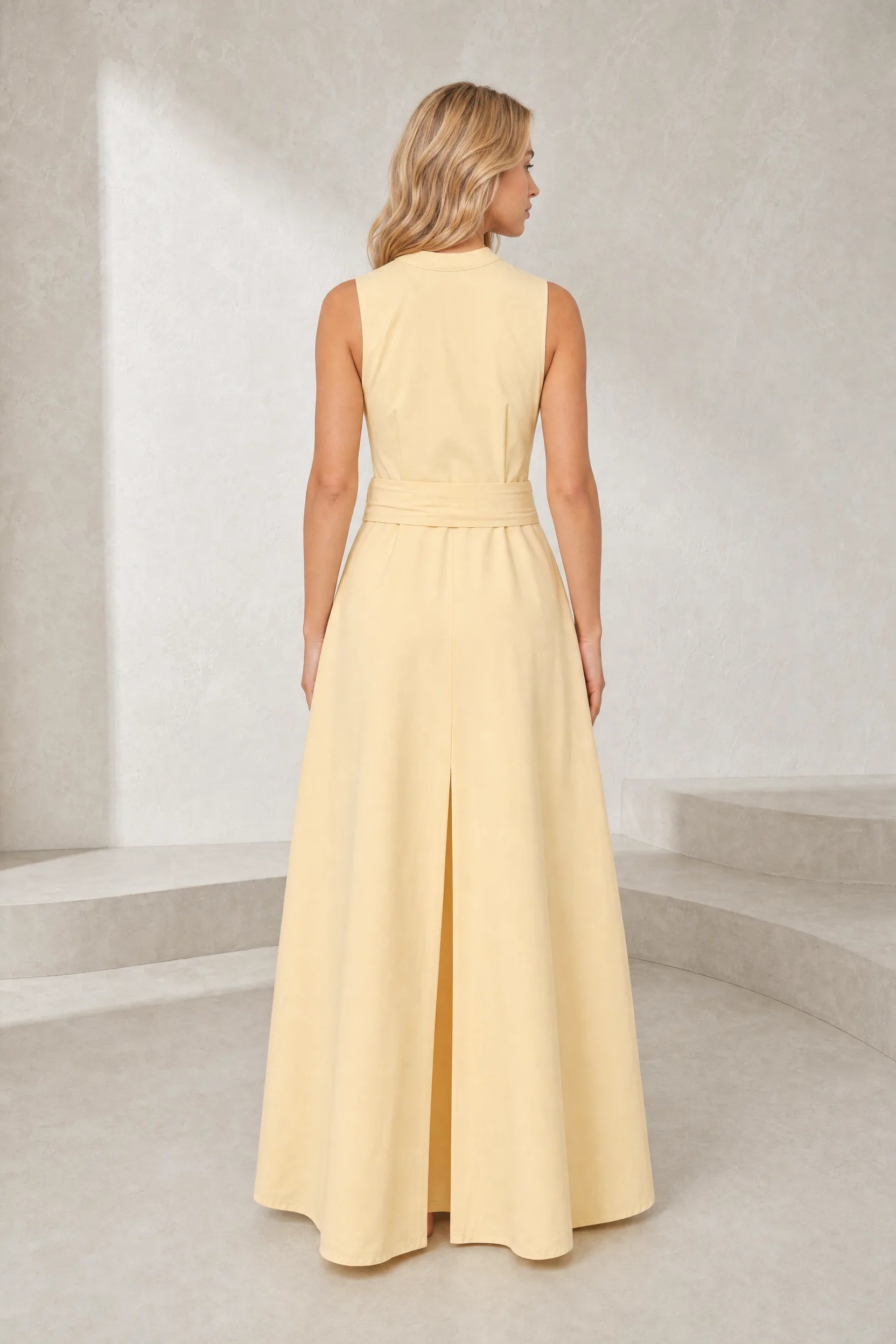 Robe jaune col en V ceinturée | Lounelle Paris