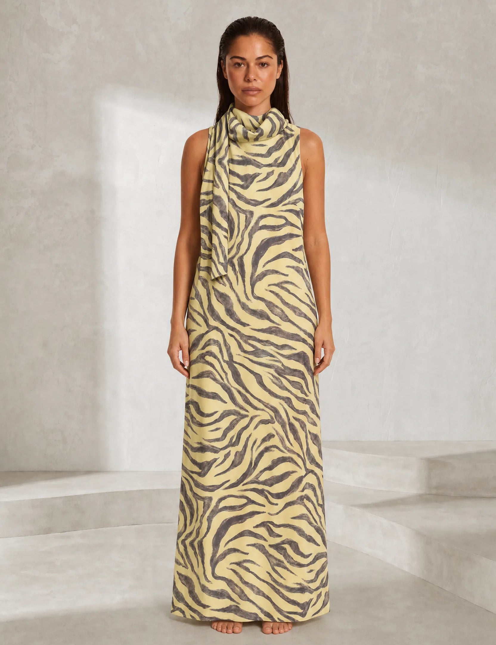 Robe longue imprimé zèbre col écharpe | Lounelle Paris