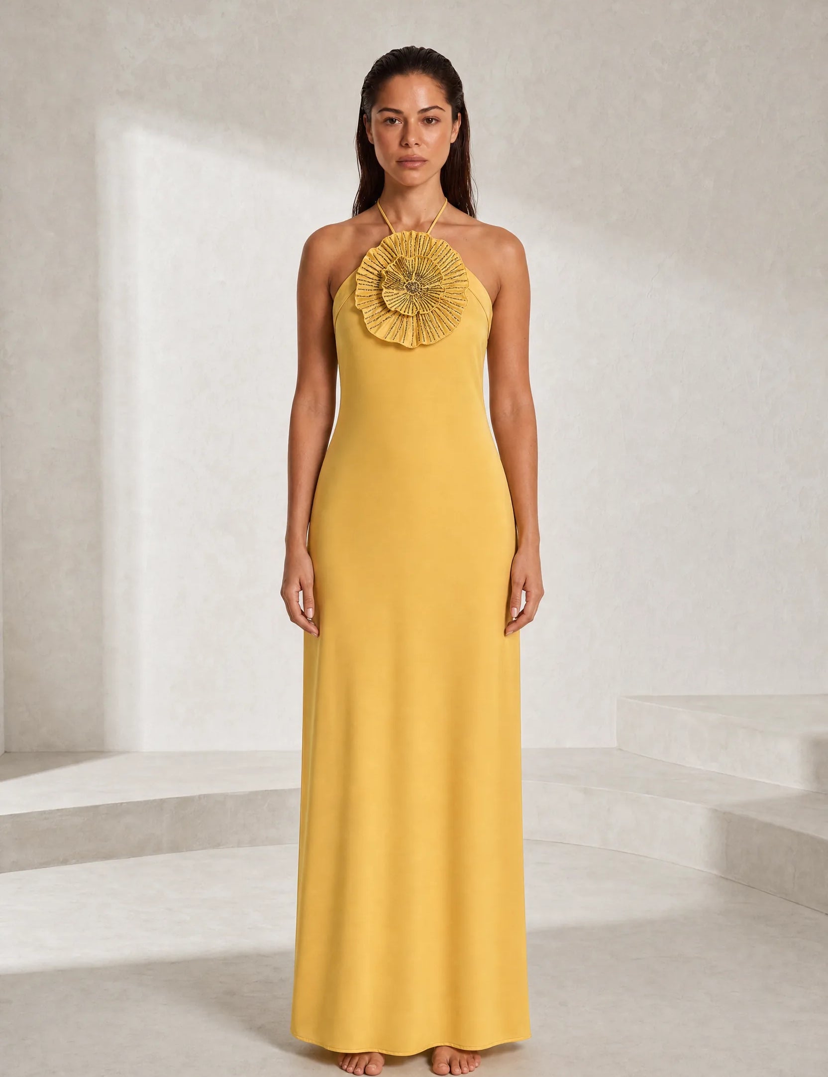 Robe longue jaune col halter | Lounelle Paris