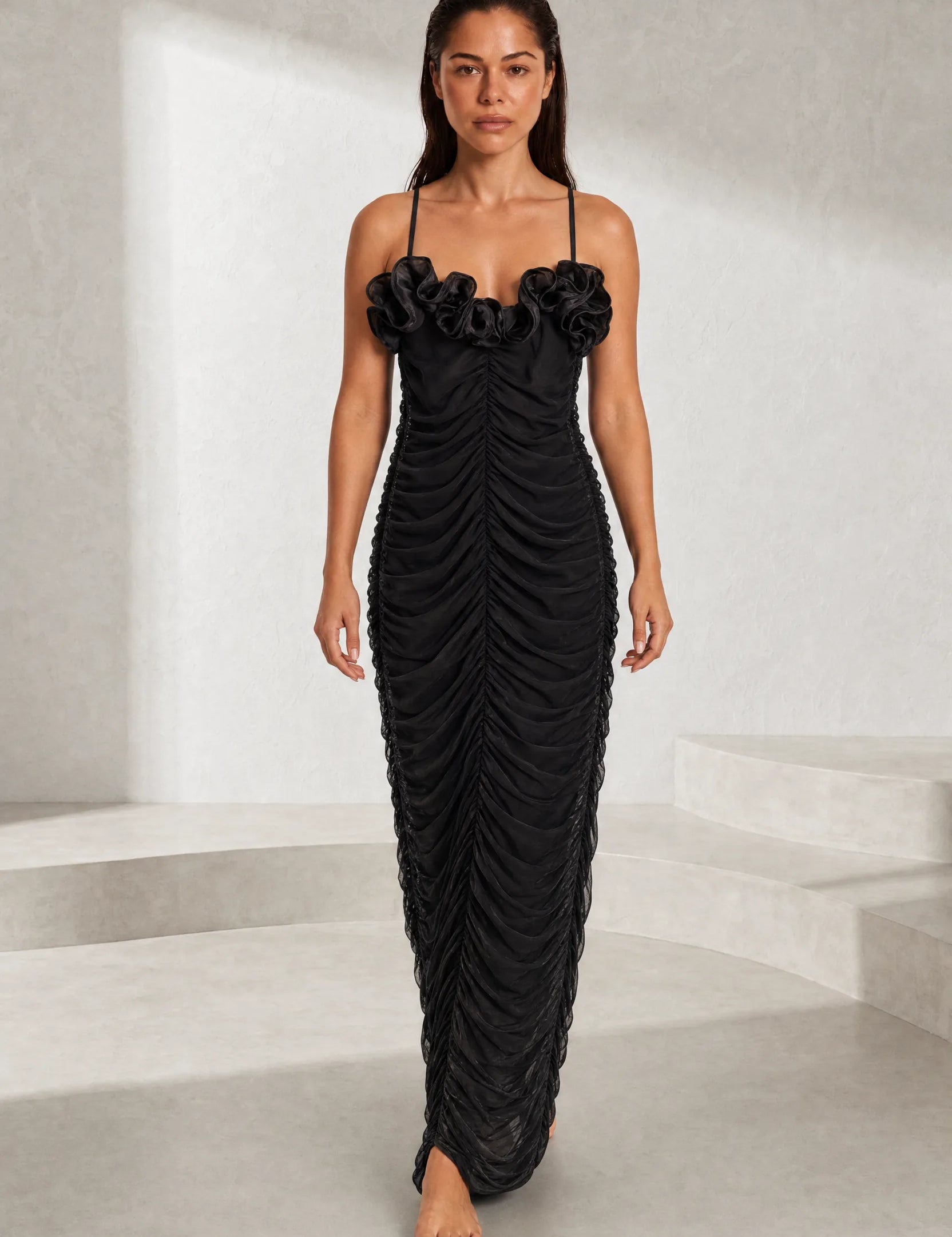Robe longue noire fines bretelles | Lounelle Paris