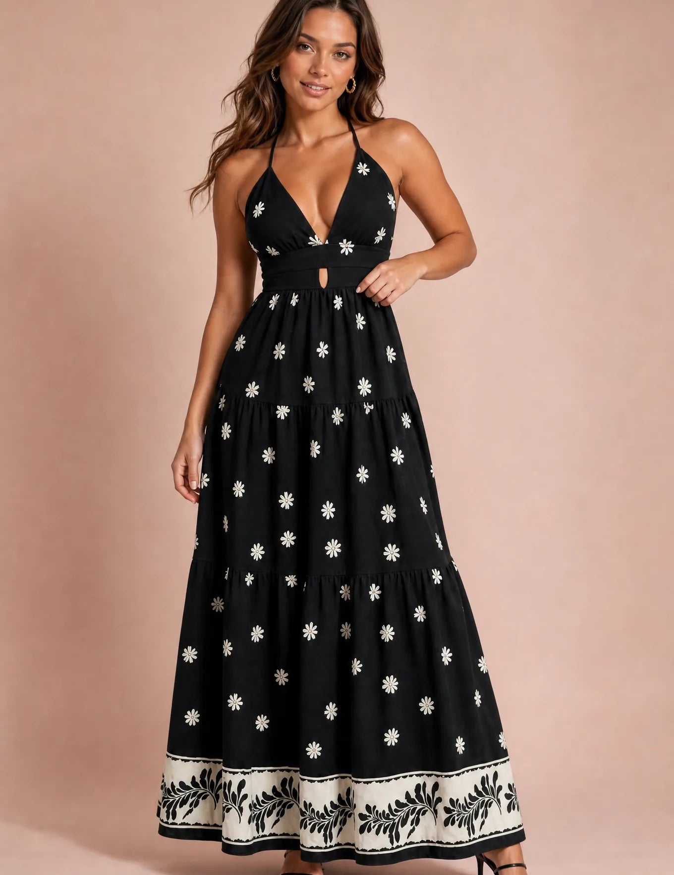 Robe longue noire fleurie dos nu | Vue de face | Lounelle Paris